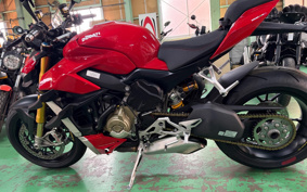 DUCATI STREET FIGHTER V4S 2021 1F00