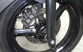 SUZUKI GSR250F 2015
