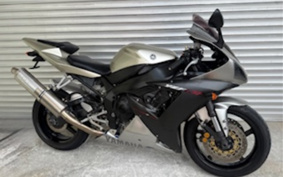 YAMAHA YZF-R1 2004 RN09