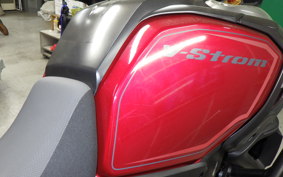 SUZUKI Vｽﾄﾛｰﾑ1000A 2014 VU51A