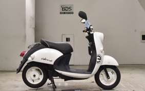 YAMAHA E-VINO SY11J
