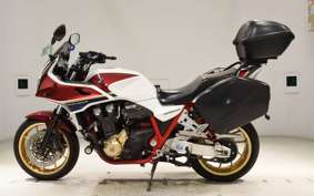 HONDA CB1300SB SUPER BOLDOR 2021 SC54