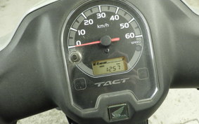 HONDA TACT-4ﾍﾞｰｼｯｸ AF79