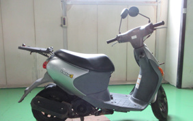 SUZUKI LETS4 CA45A