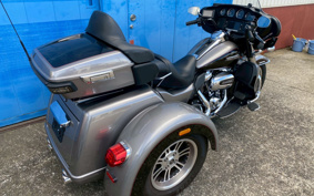 HARLEY FLHTCU 2018 MAD