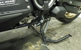 YAMAHA T-MAX 560 T 2021 SJ19J