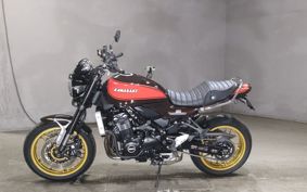 KAWASAKI Z900RS 2022 ZR900C