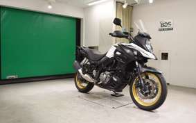 SUZUKI Vｽﾄﾛｰﾑ650XTA 2022 C733M