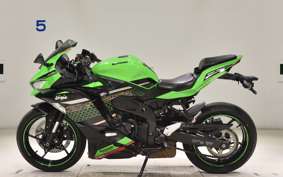 KAWASAKI ZX-25R 2002 ZX250E