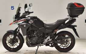 SUZUKI Vｽﾄﾛｰﾑ250A 2011