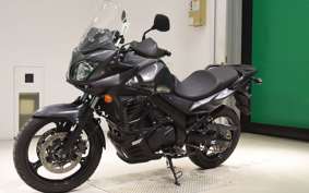 SUZUKI Vｽﾄﾛｰﾑ650A 2013 VP56A