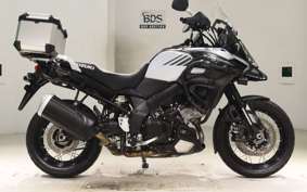 SUZUKI Vｽﾄﾛｰﾑ1000XTA 2005 VU51A