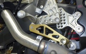 KAWASAKI ZX 10 NINJA R 2004 ZXT00C
