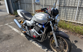 HONDA CB1300SF SUPER FOUR 2000 SC40