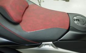 YAMAHA T-MAX 560 2026 SJ21J