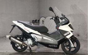 APRILIA SR MAX 125 ..