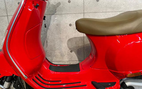 VESPA LX125