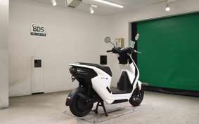 HONDA EM1 e: EF16