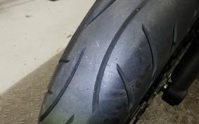 KAWASAKI ER600 N 2012
