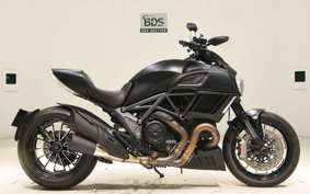 DUCATI DIAVEL DARK 2015