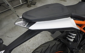 KTM 125 DUKE 2025