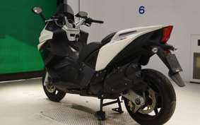 APRILIA SRV850 2017