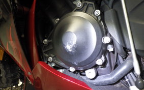 YAMAHA YZF-R1 2013