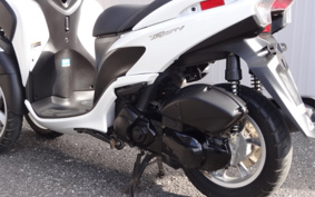 YAMAHA TRICITY 125 SE82J