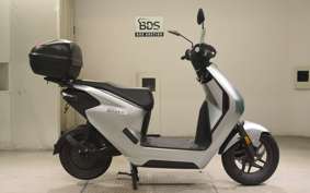 HONDA EM1 e: EF16