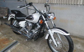 YAMAHA DRAGSTAR 250 VG02J