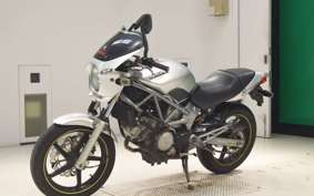 HONDA VTR 250 MC33
