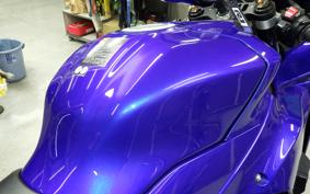 YAMAHA YZF-R1 2025