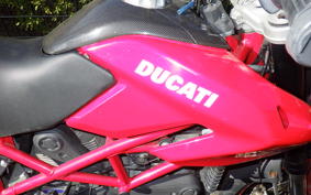 DUCATI HYPERMOTARD 1100E 2010