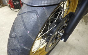 SUZUKI Vｽﾄﾛｰﾑ650XTA 2017 C733A