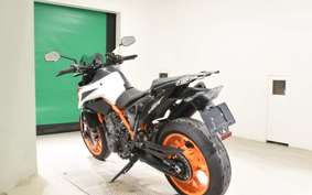 KTM 890 DUKE R 2021
