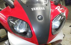 YAMAHA YZF-R7 2001