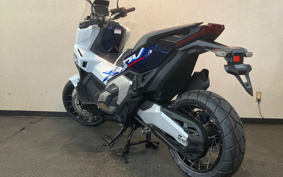 HONDA X-ADV 750 2026 RH21