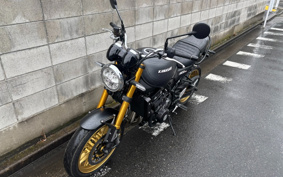 KAWASAKI Z900RS 2024 ZR900K