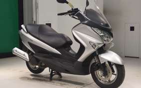 SUZUKI SKYWAVE 200 (Burgman 200)