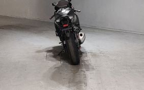 SUZUKI GSX-R750 2010 CW111
