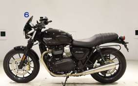TRIUMPH STREET TWIN 2018