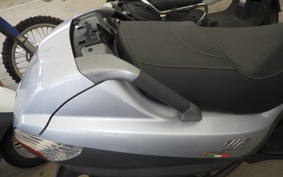 PIAGGIO MP3 250