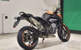 KTM 890 DUKE 2023