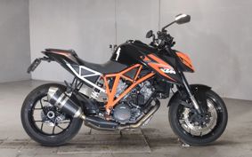 KTM 1290 SUPER DUKE R 2015 V3940