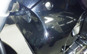 SUZUKI BOULEVARD M109R 2011