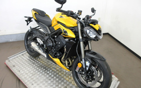 TRIUMPH  TRIUMPH  STREET  TRIPLE RS 2025 HDA614