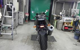 YAMAHA YZF-R1 2005
