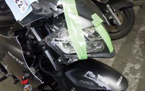 SUZUKI ｼﾞｸｻｰ250SF 2005 ED22B