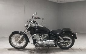 YAMAHA DRAGSTAR 250 VG02J