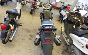 SUZUKI GSR250